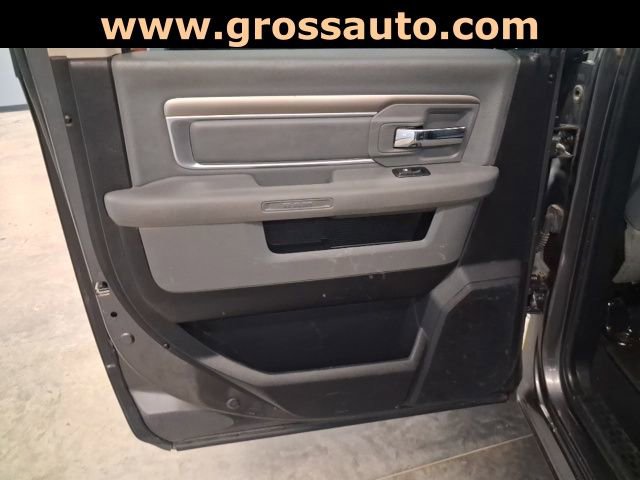 Used 2019 RAM 1500 Classic SLT image 21