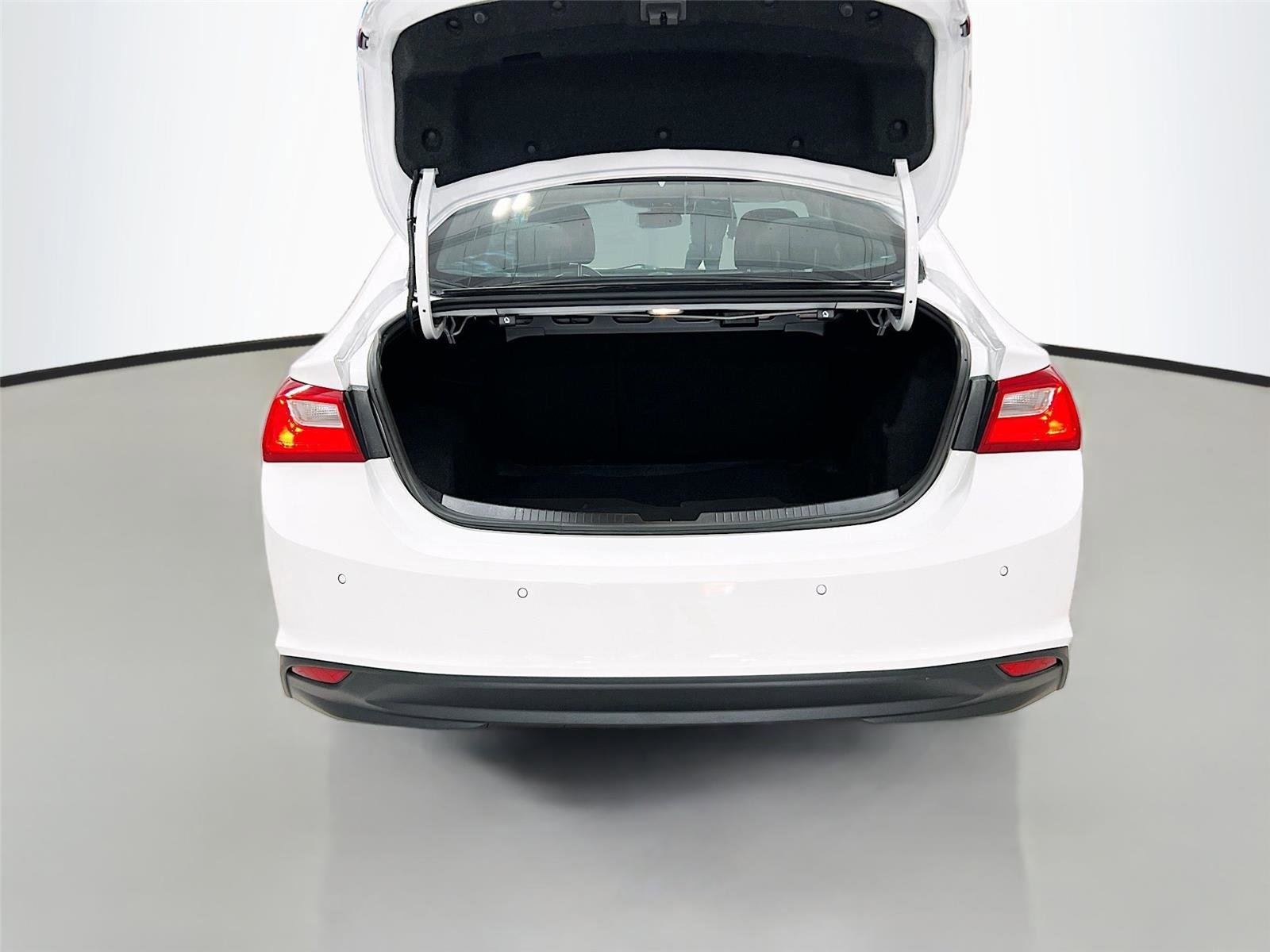 Used 2025 Chevrolet Malibu LT image 25