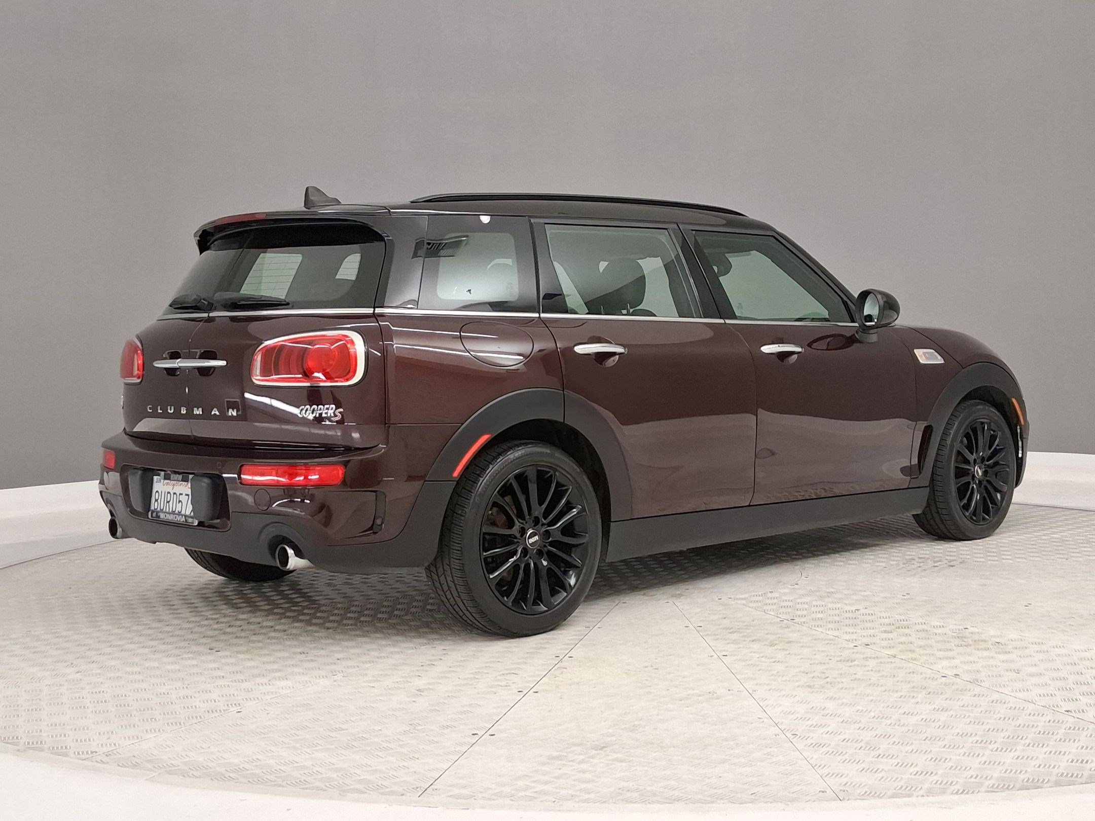 Used 2019 MINI Cooper Clubman S w/ Premium Package FWD image 7