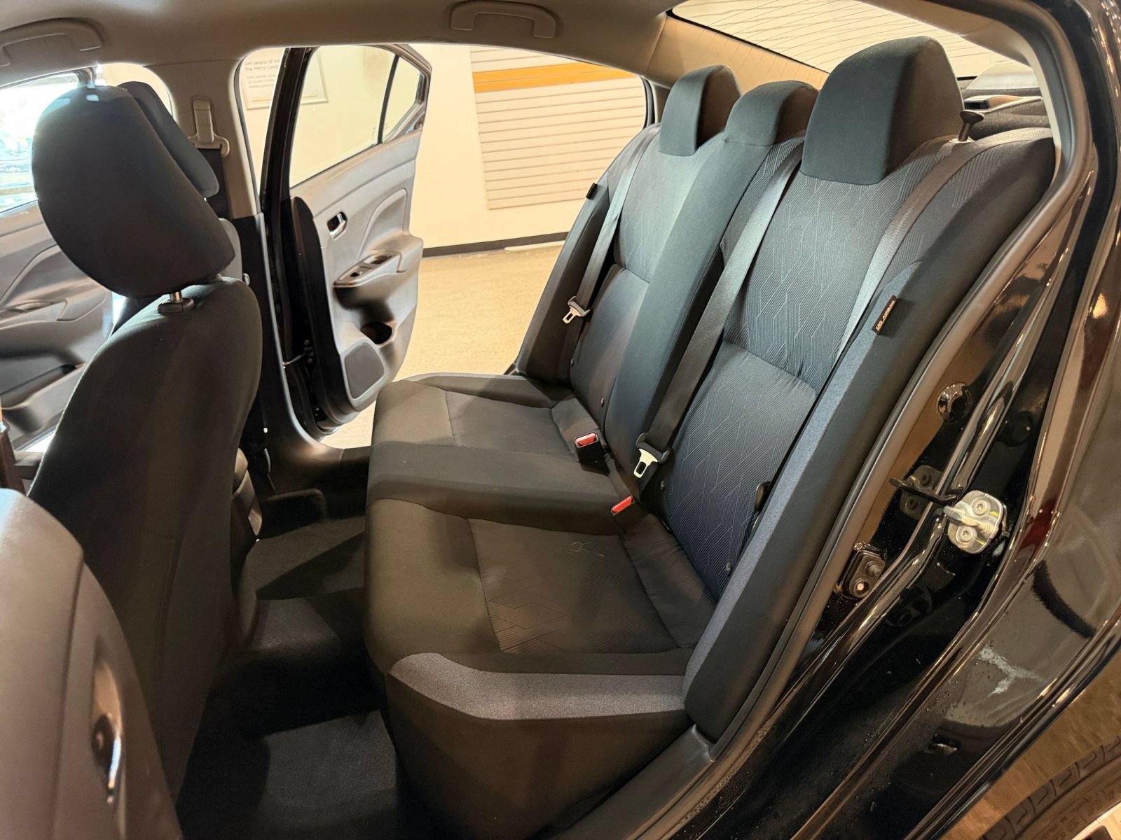 Used 2025 Nissan Versa SV FWD image 37