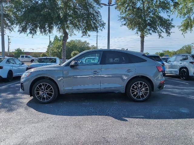 Used 2022 Audi SQ5 Prestige w/ Prestige Package AWD/4WD image 3