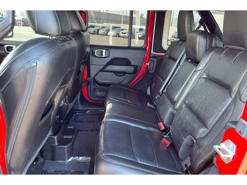 Used 2020 Jeep Wrangler Unlimited Sahara image 14