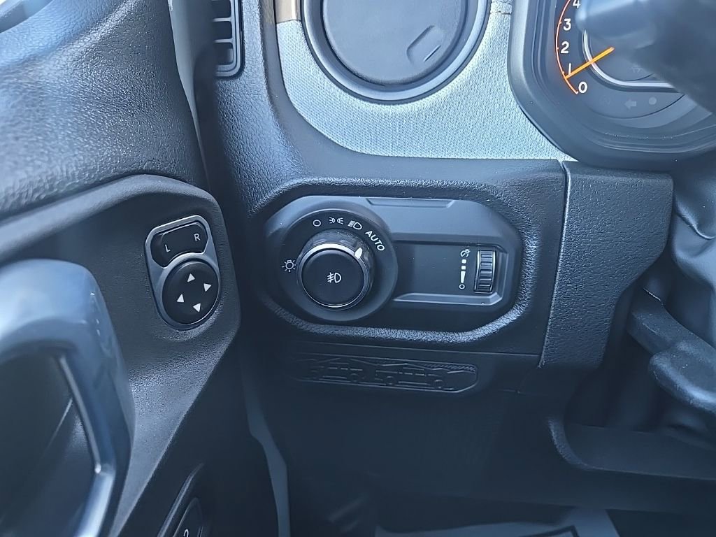 Used 2024 Jeep Wrangler Sport S image 43