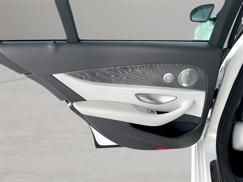 Used 2021 Mercedes-Benz E 350 Sedan image 18