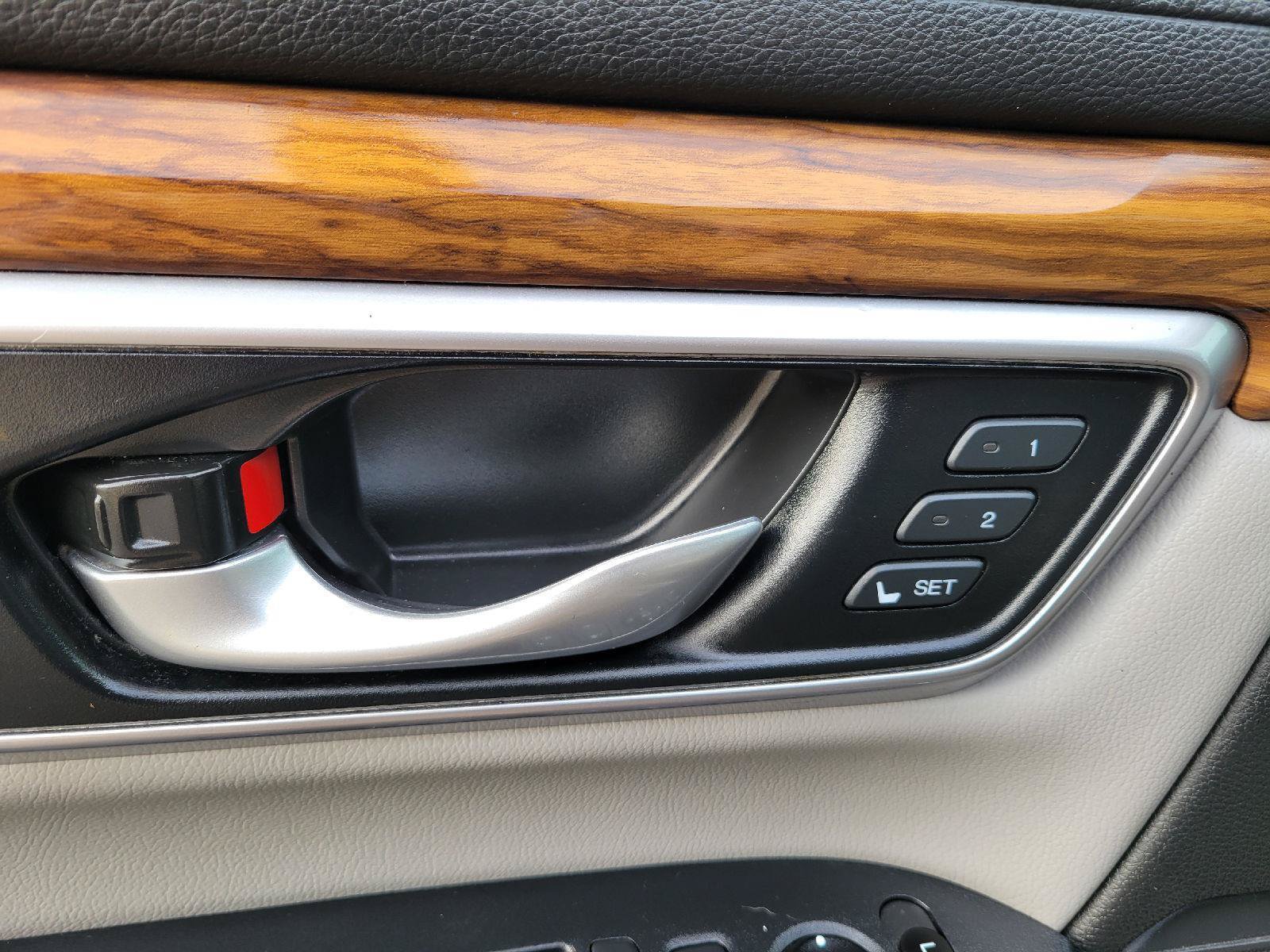 Used 2020 Honda CR-V EX-L image 8