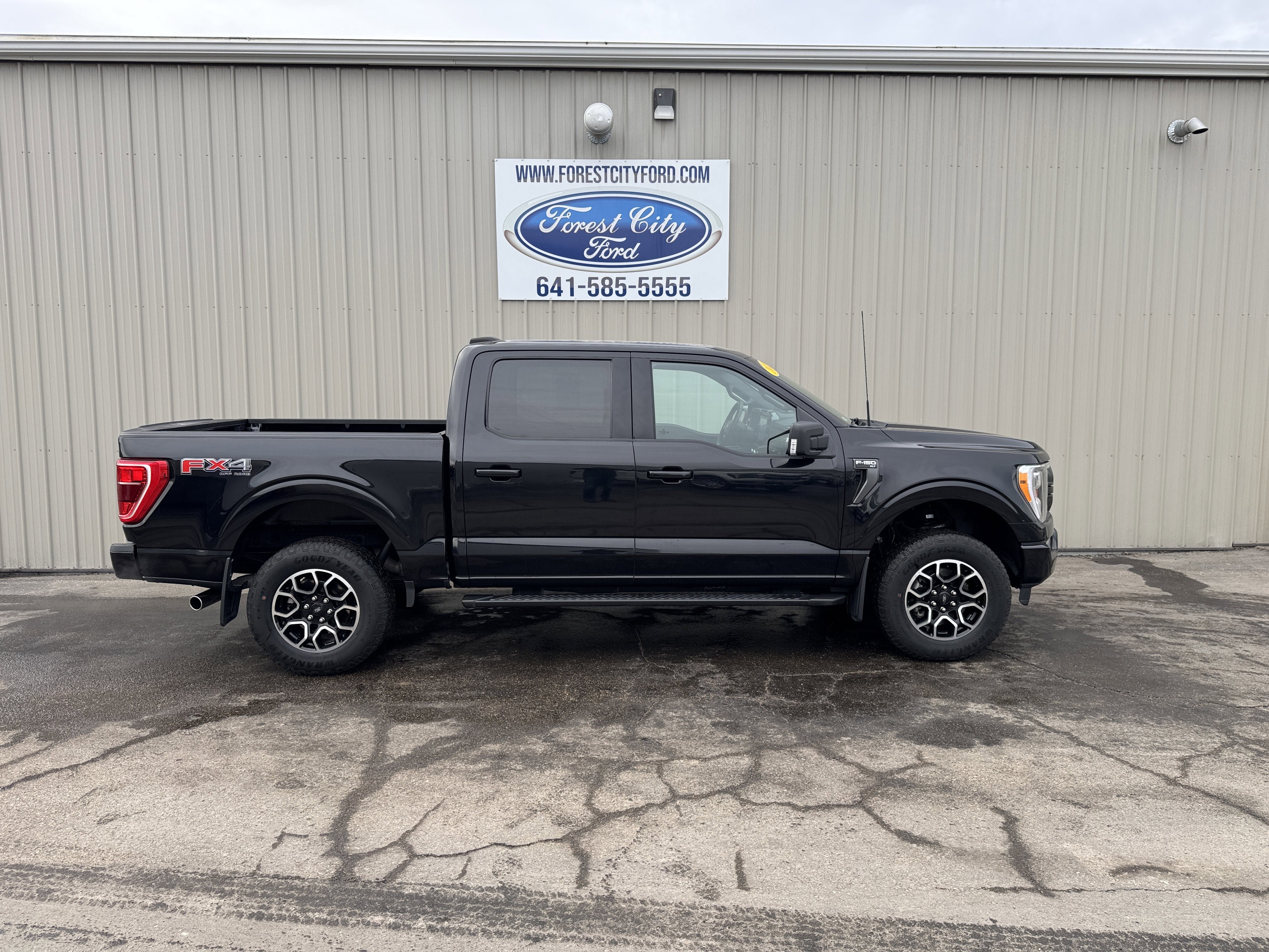 Used 2022 Ford F150 XLT w/ Equipment Group 302A High AWD/4WD image 6