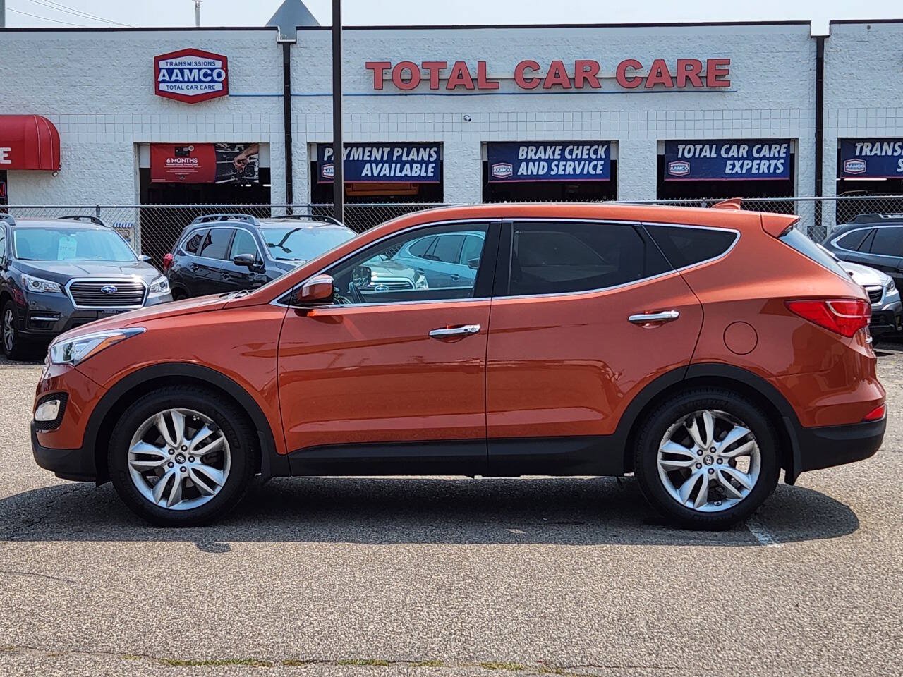 Used 2013 Hyundai Santa Fe Sport 2.0T w/ Technology Pkg AWD/4WD image 2