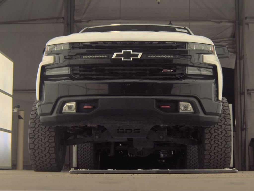 Used 2019 Chevrolet Silverado 1500 LT Trail Boss image 3