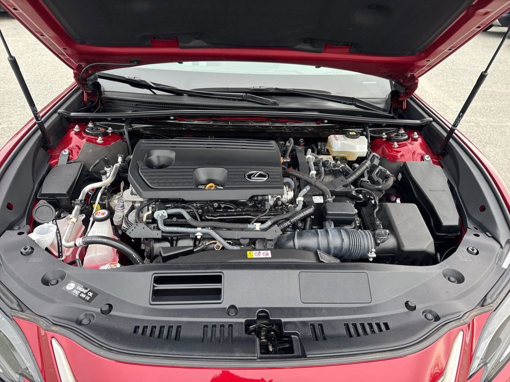 Used 2022 Lexus ES 300h F Sport image 34