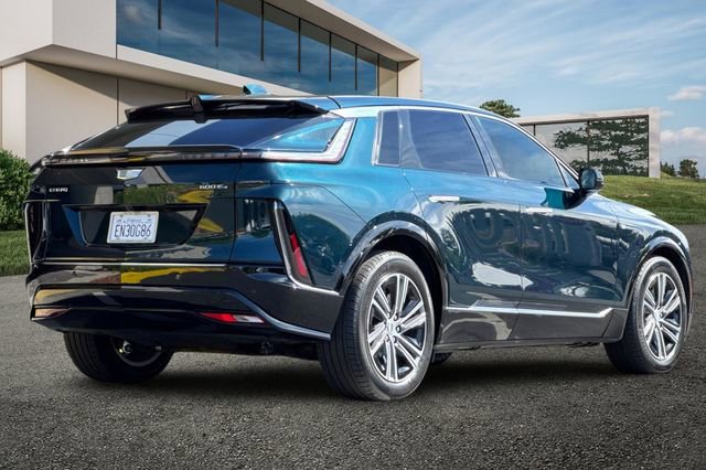 Certified 2024 Cadillac Lyriq Luxury w/ LPO, Floor Liner Package AWD/4WD image 4