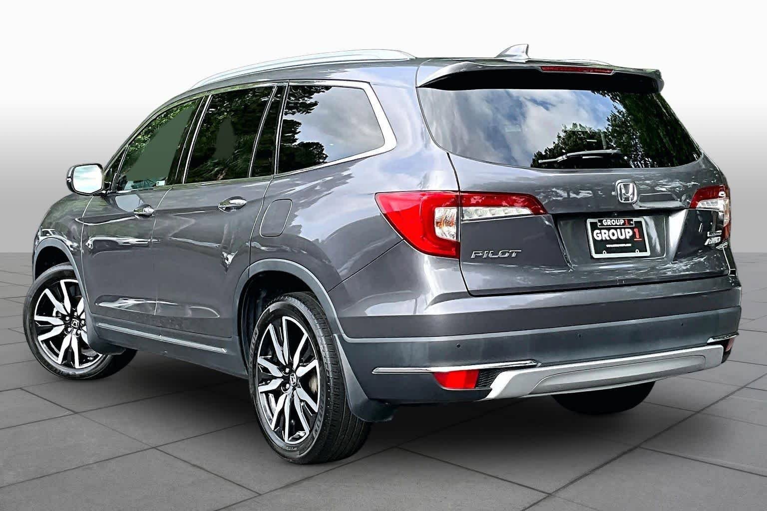 Used 2020 Honda Pilot Touring image 12