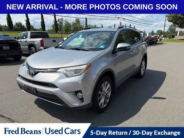 Used 2018 Toyota RAV4 Limited AWD/4WD image 3