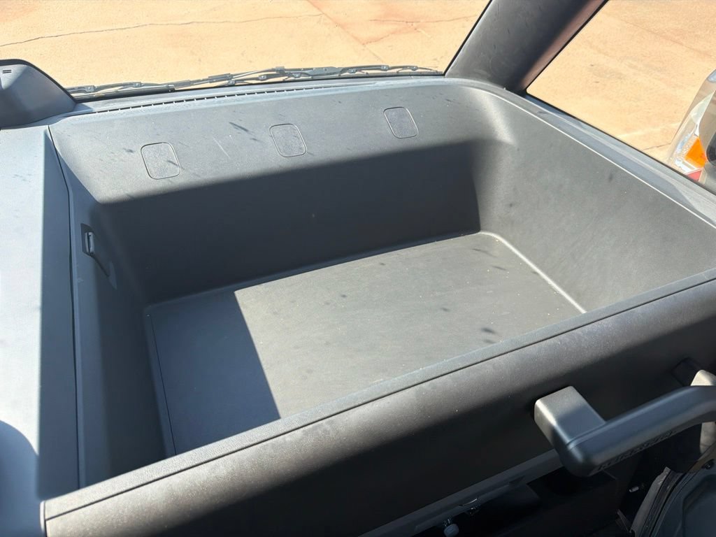 Used 2025 Chevrolet Brightdrop 400 w/ Power Door Package FWD image 17