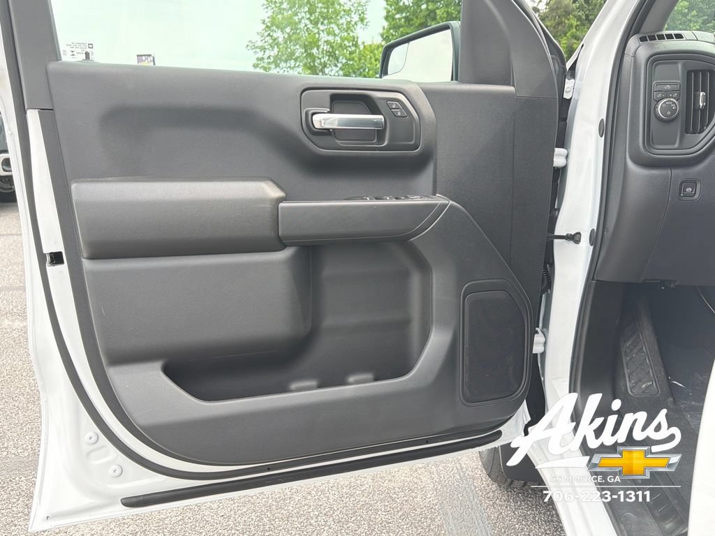 New 2026 Chevrolet Silverado 1500 Custom RWD image 15
