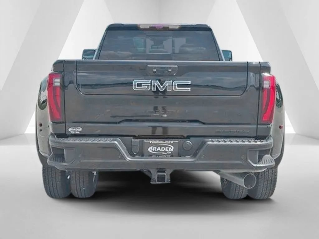 New 2026 GMC Sierra 3500 Denali Ultimate w/ LPO, Black Badging Package AWD/4WD image 6