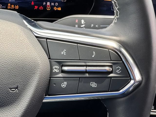 Certified 2024 Chevrolet Equinox EV LT FWD image 18
