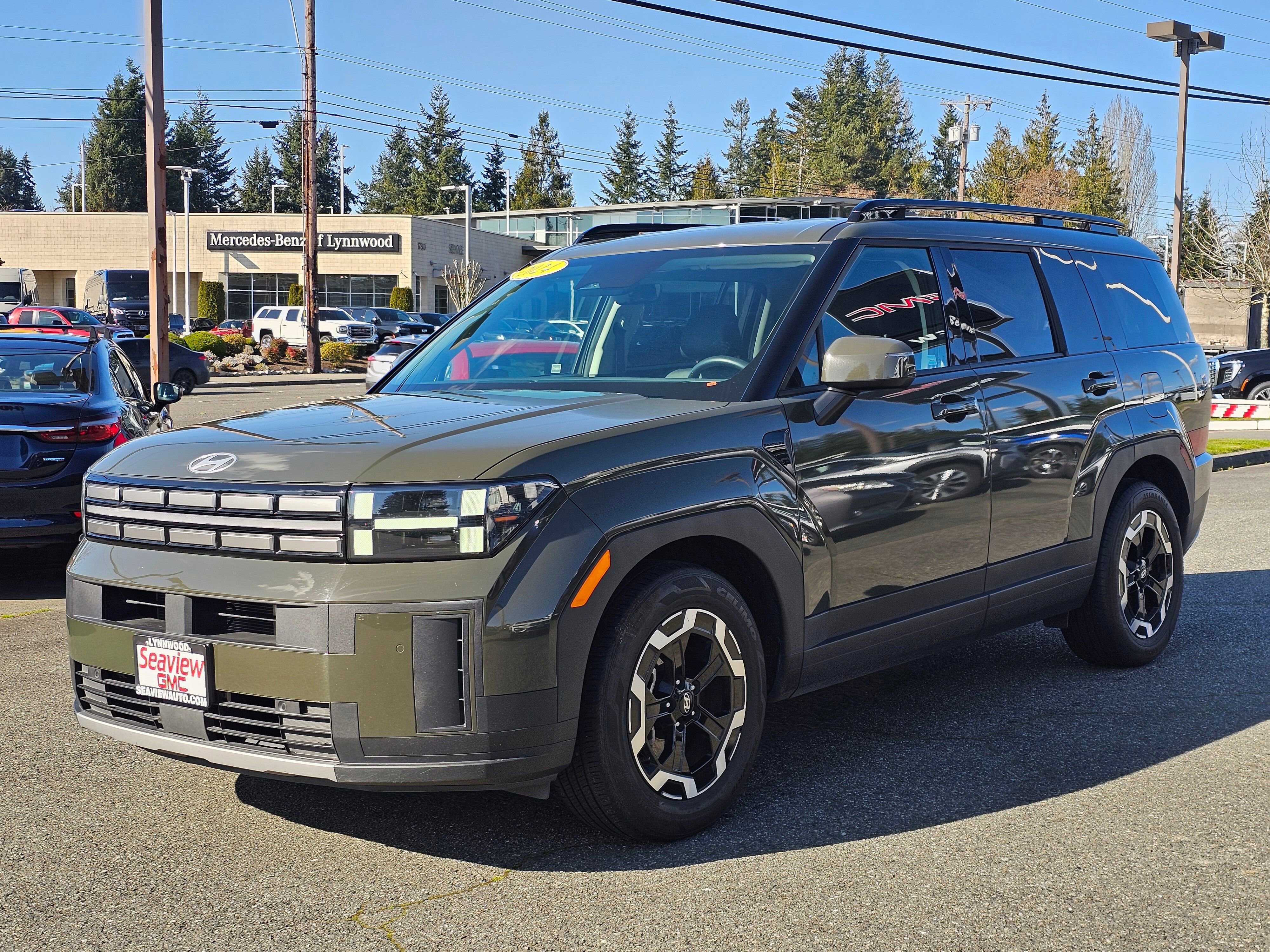 Used 2024 Hyundai Santa Fe SEL image 3