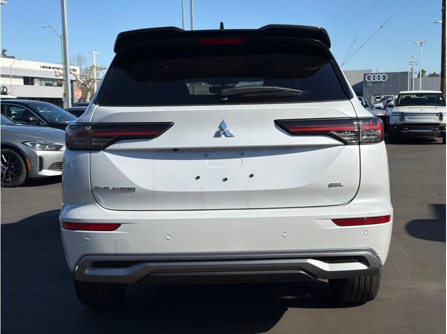 New 2026 Mitsubishi Outlander SEL Black Edition image 6