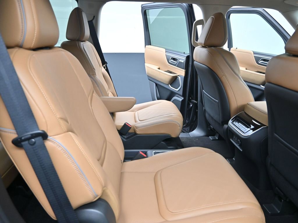 Used 2026 INFINITI QX80 Luxe w/ Cargo Package AWD/4WD image 14
