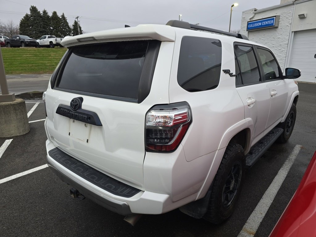 Used 2019 Toyota 4Runner TRD Off-Road Premium image 2