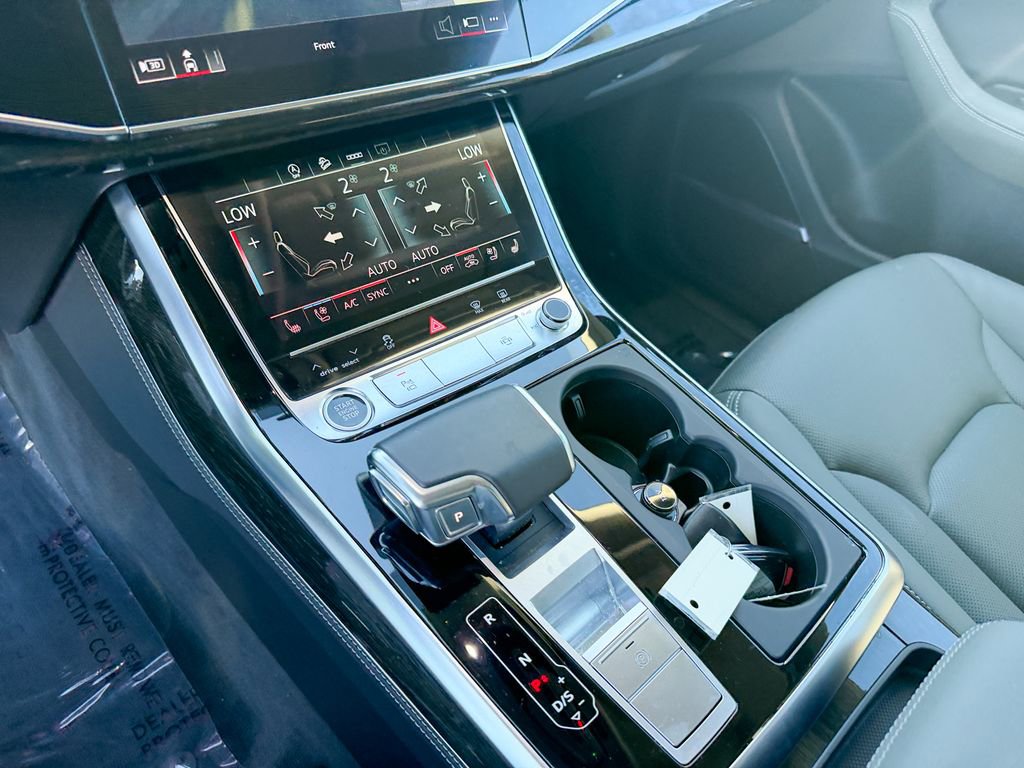 Used 2025 Audi Q8 Premium Plus w/ Premium Plus Package image 25