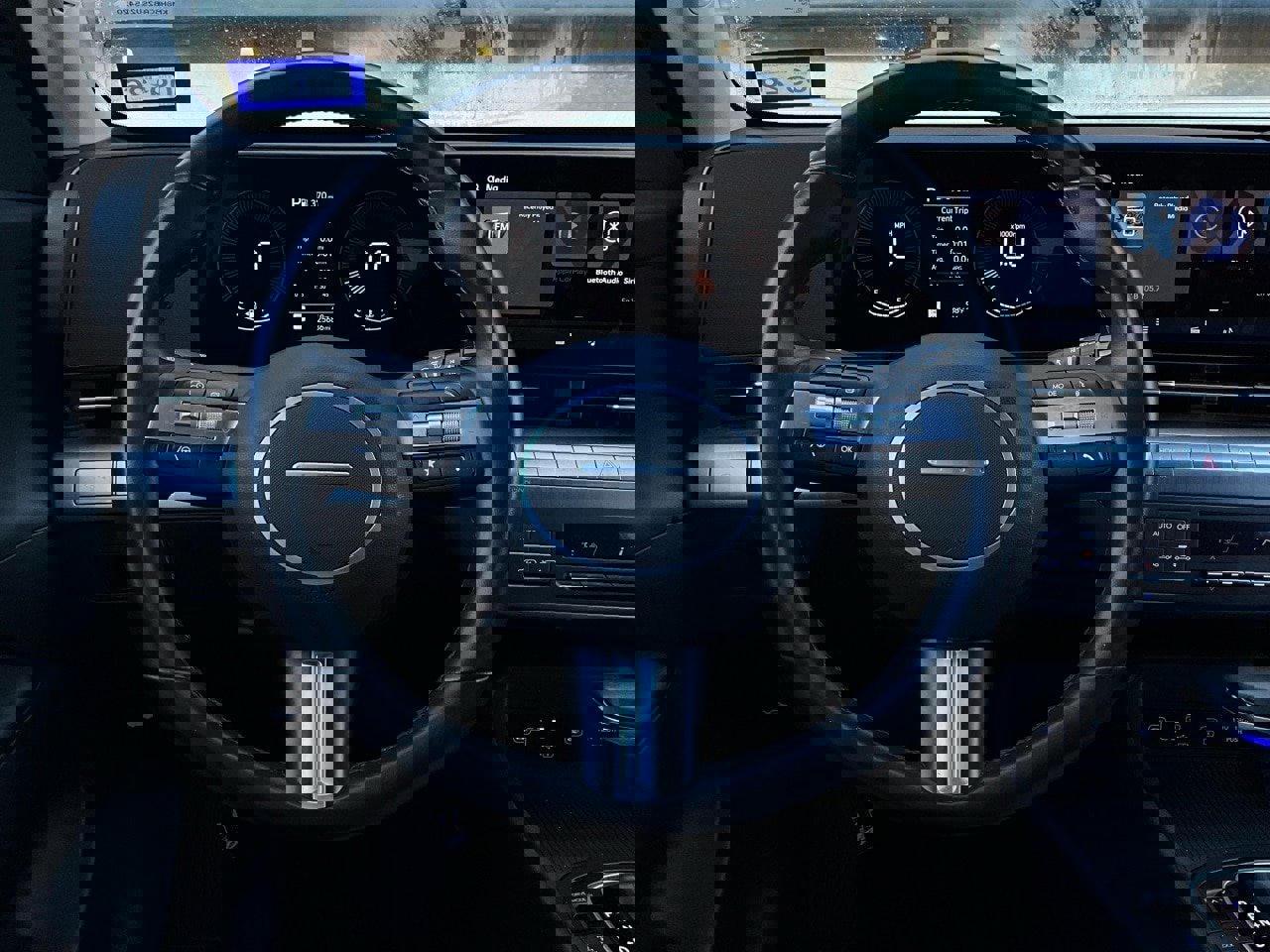 Used 2025 Hyundai Kona SEL image 34