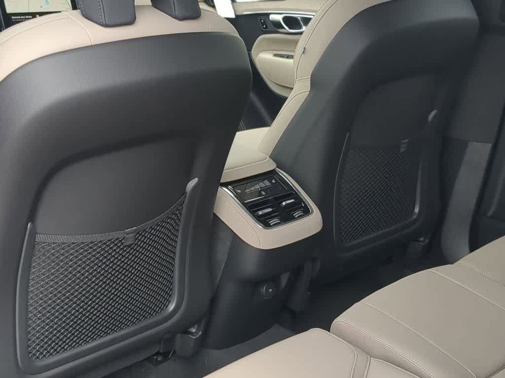 New 2026 Volvo XC90 B6 Plus w/ Protection Package AWD/4WD image 17