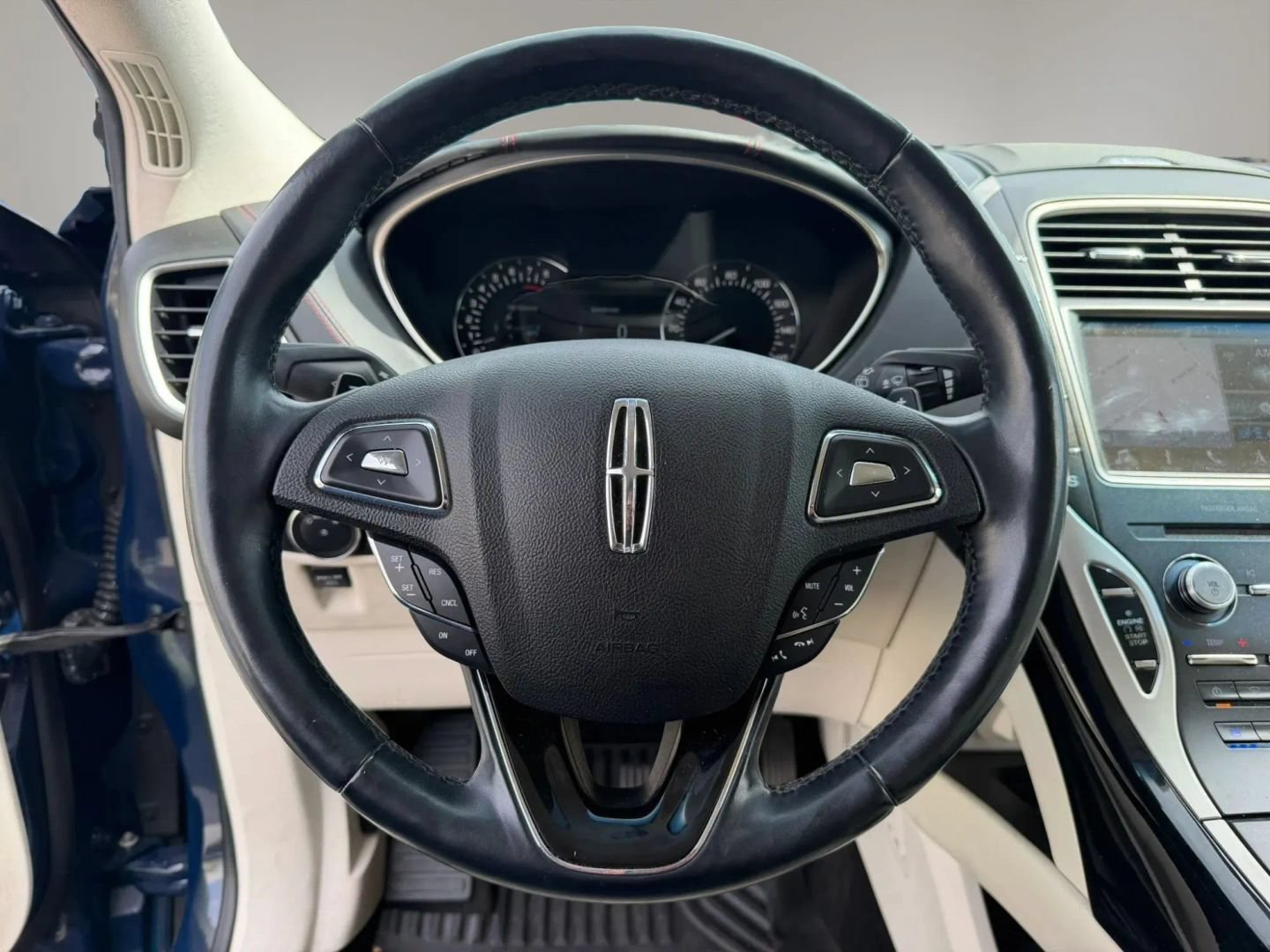 Used 2018 Lincoln MKX Black Label FWD image 22