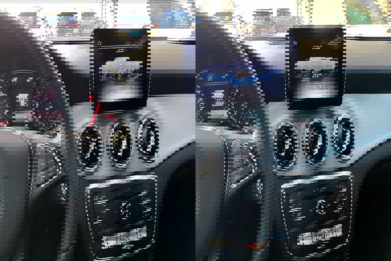 Certified 2020 Mercedes-Benz GLA 250 image 7