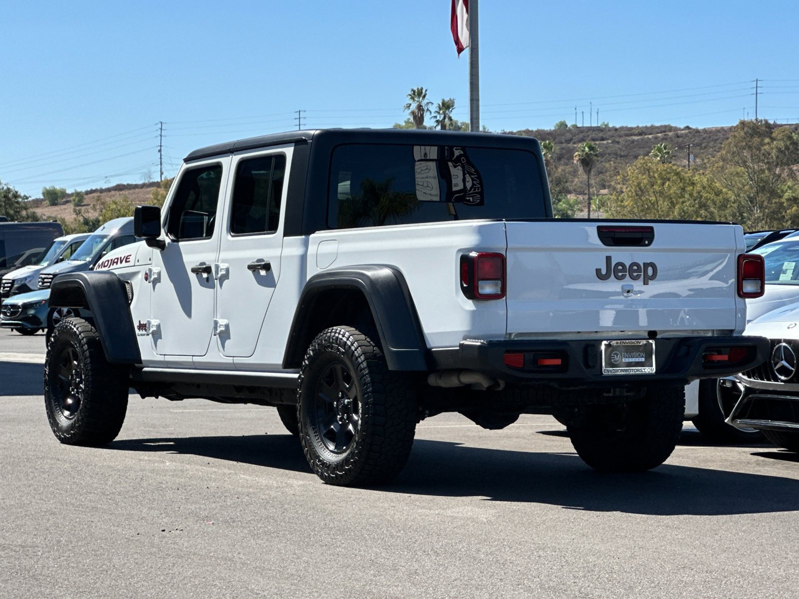 Used 2022 Jeep Gladiator Mojave AWD/4WD image 5