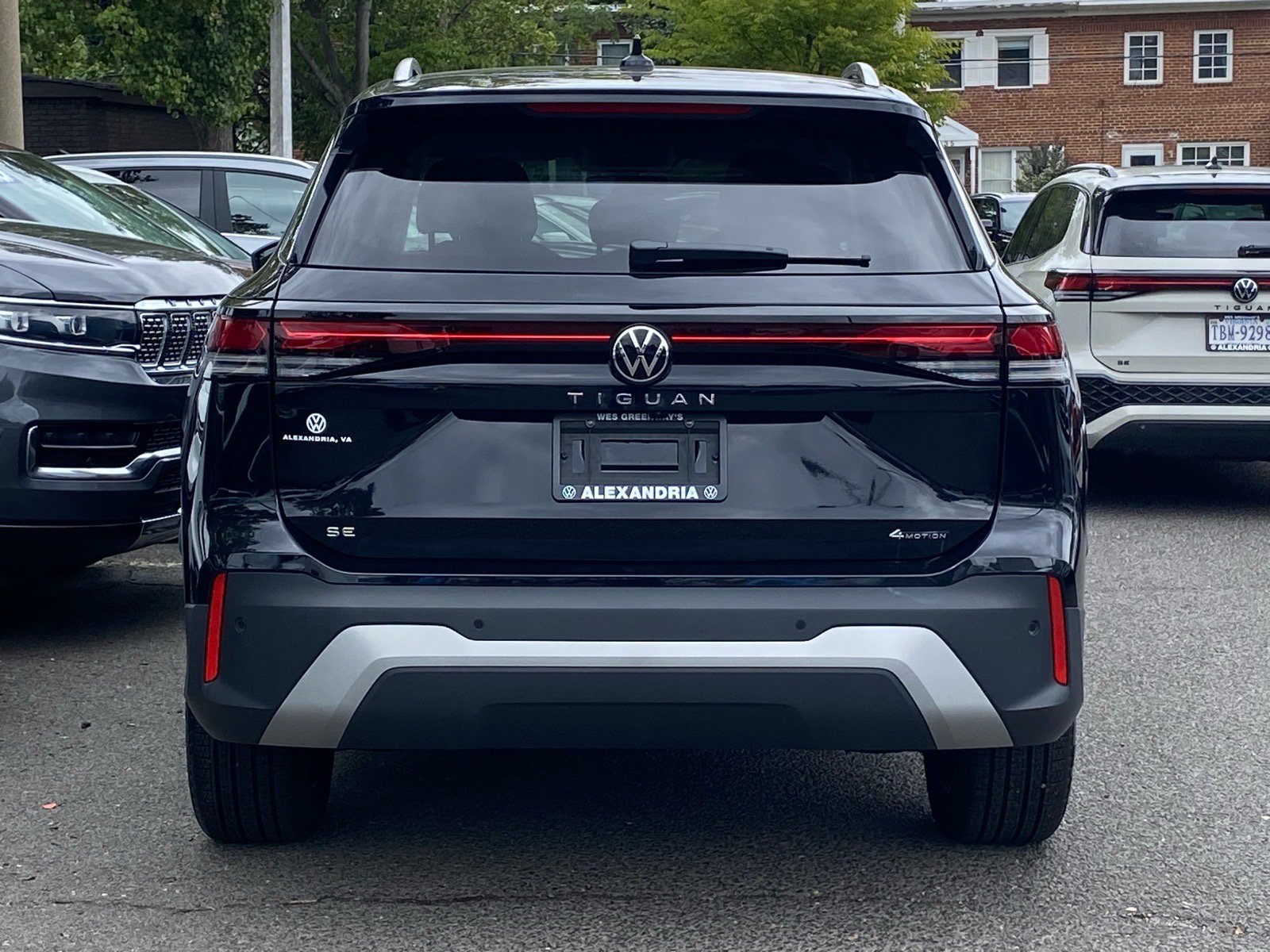 Certified 2026 Volkswagen Tiguan SE AWD/4WD image 4