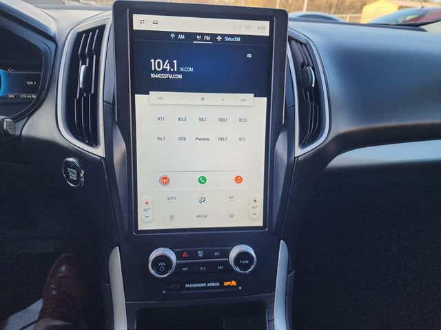 Used 2022 Ford Edge SE w/ Black Appearance Package image 16