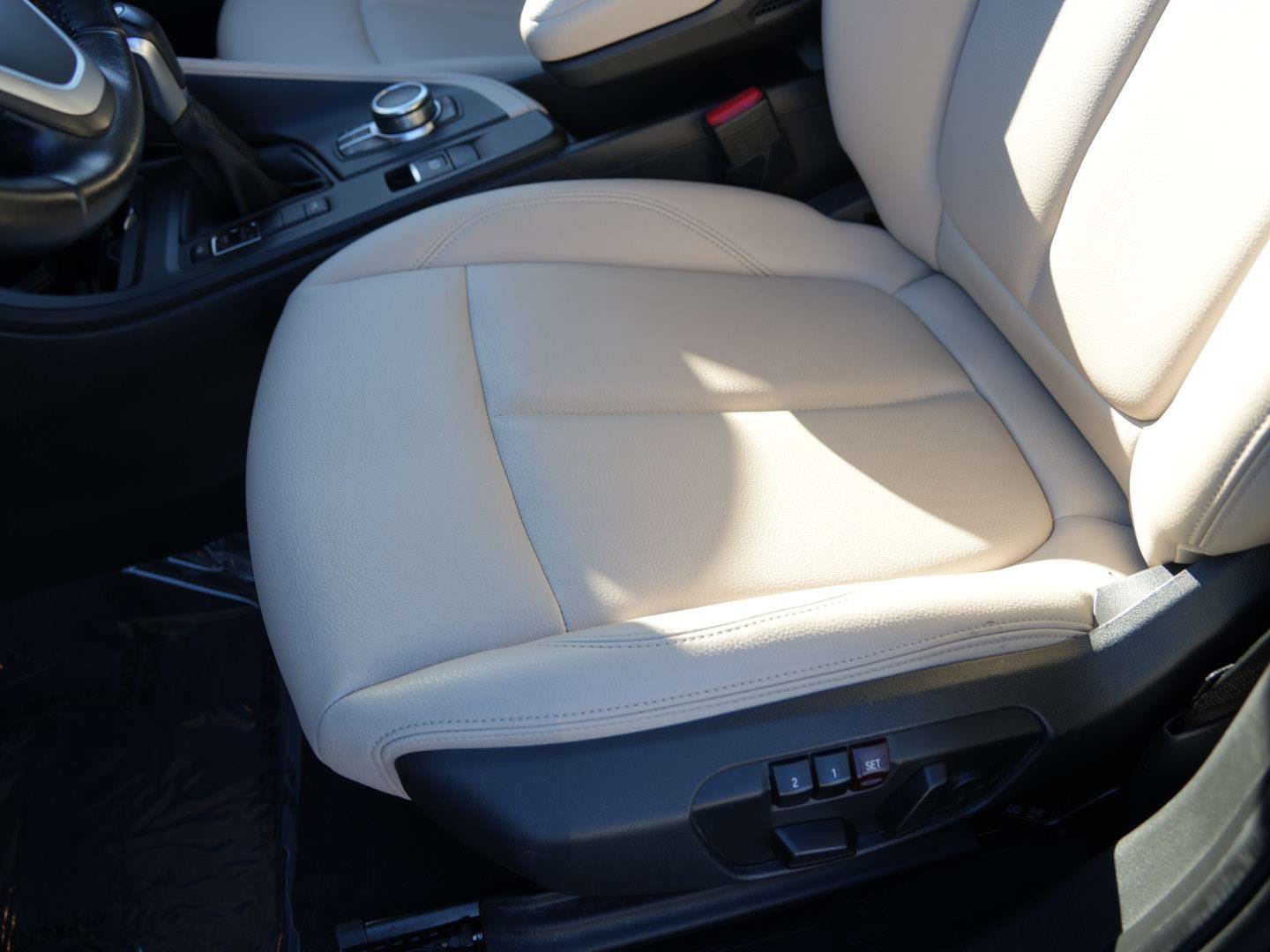 Used 2018 BMW X1 xDrive28i w/ Convenience Package image 11