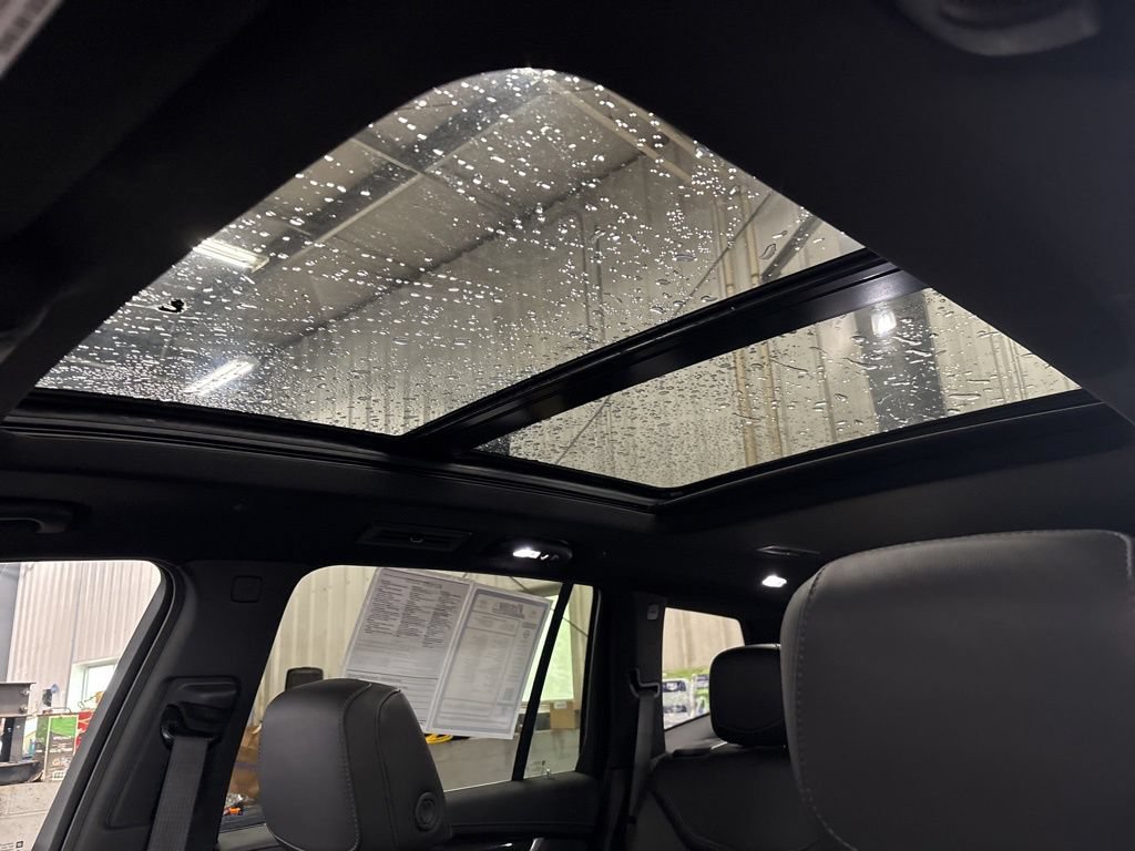 Used 2024 Cadillac XT6 Sport w/ LPO, Floor Liner Package AWD/4WD image 25