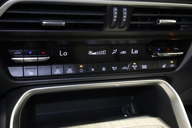 Used 2025 MAZDA CX-90 Plug-In Hybrid w/ Preferred AWD/4WD image 23