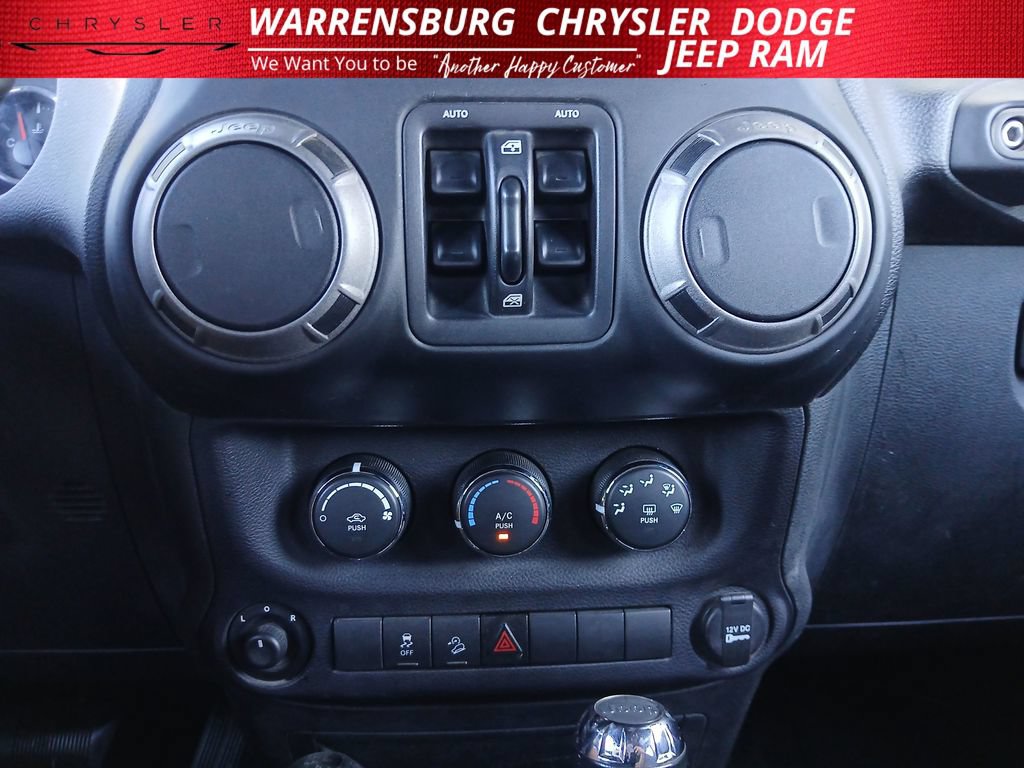 Used 2015 Jeep Wrangler Unlimited Sport w/ Quick Order Package 24S AWD/4WD image 22