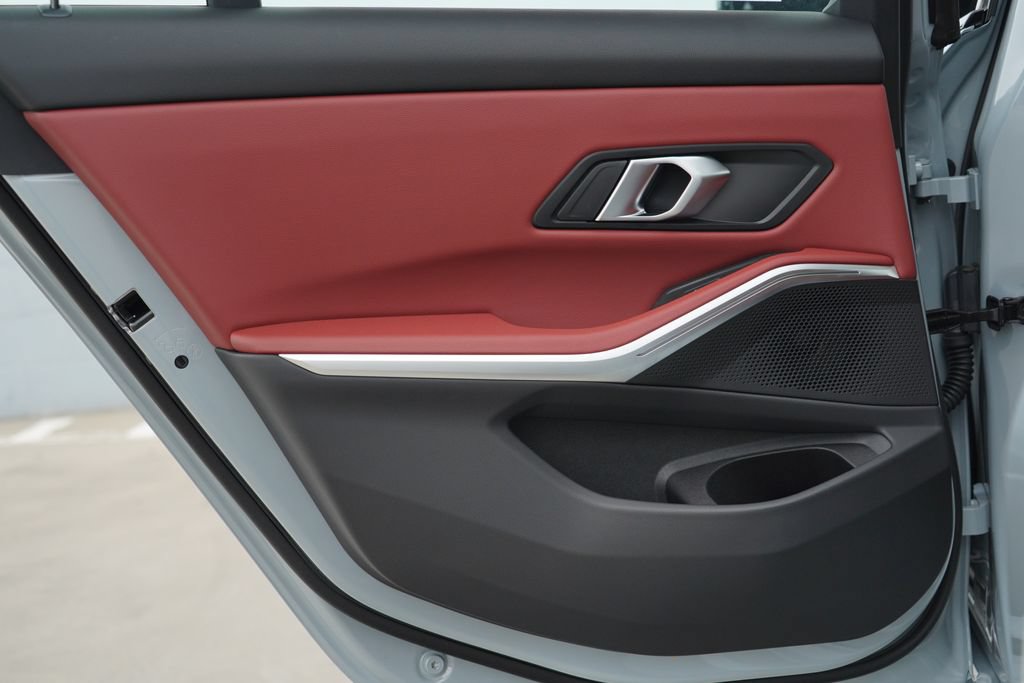 New 2026 BMW 330i xDrive Sedan AWD/4WD image 31