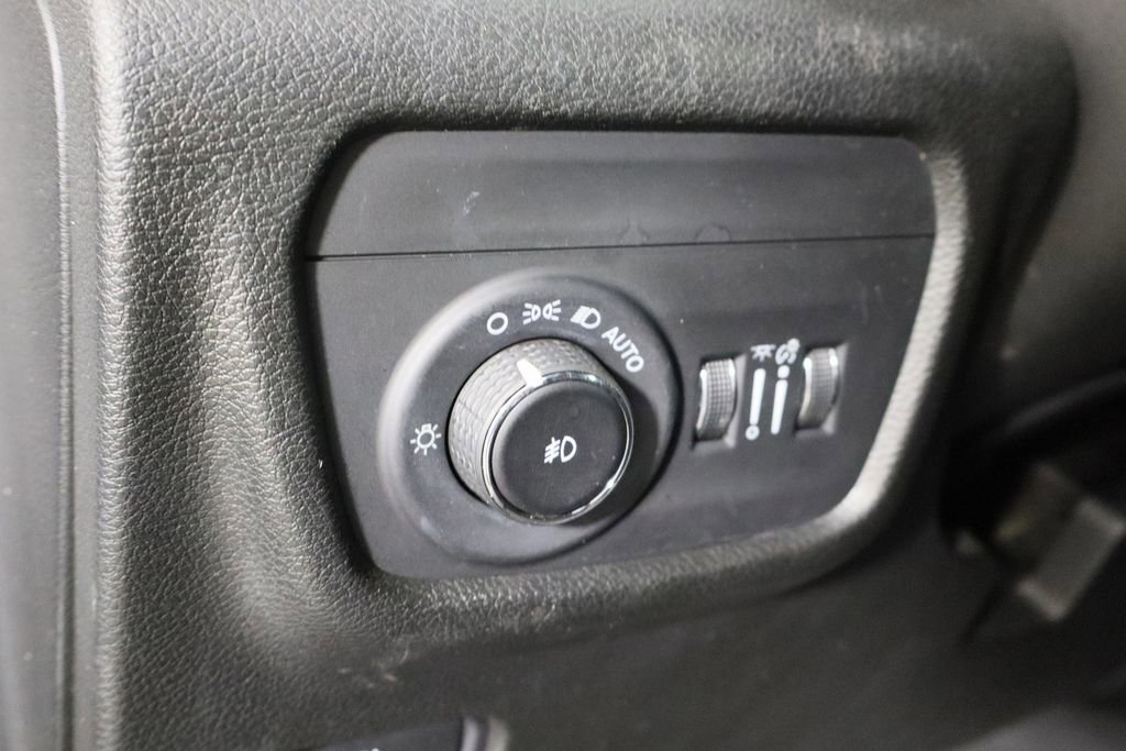 Used 2021 Jeep Grand Cherokee L Limited image 27