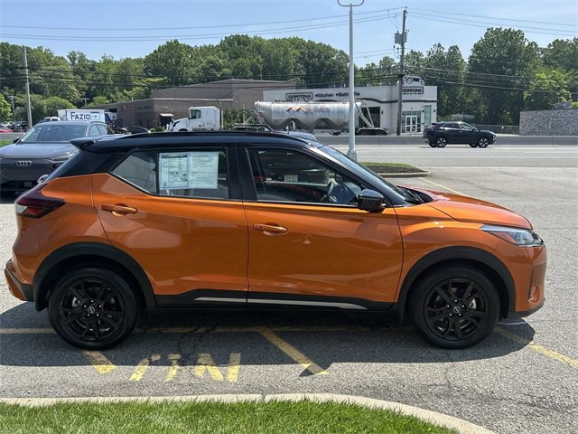 Certified 2024 Nissan Kicks SR w/ SR Premium Package image 9