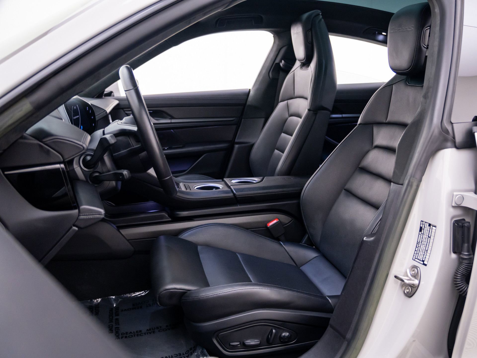 Used 2022 Porsche Taycan Turbo S image 5