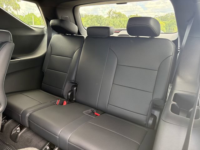 New 2026 Chevrolet Traverse LT w/ Midnight/Sport Edition FWD image 23