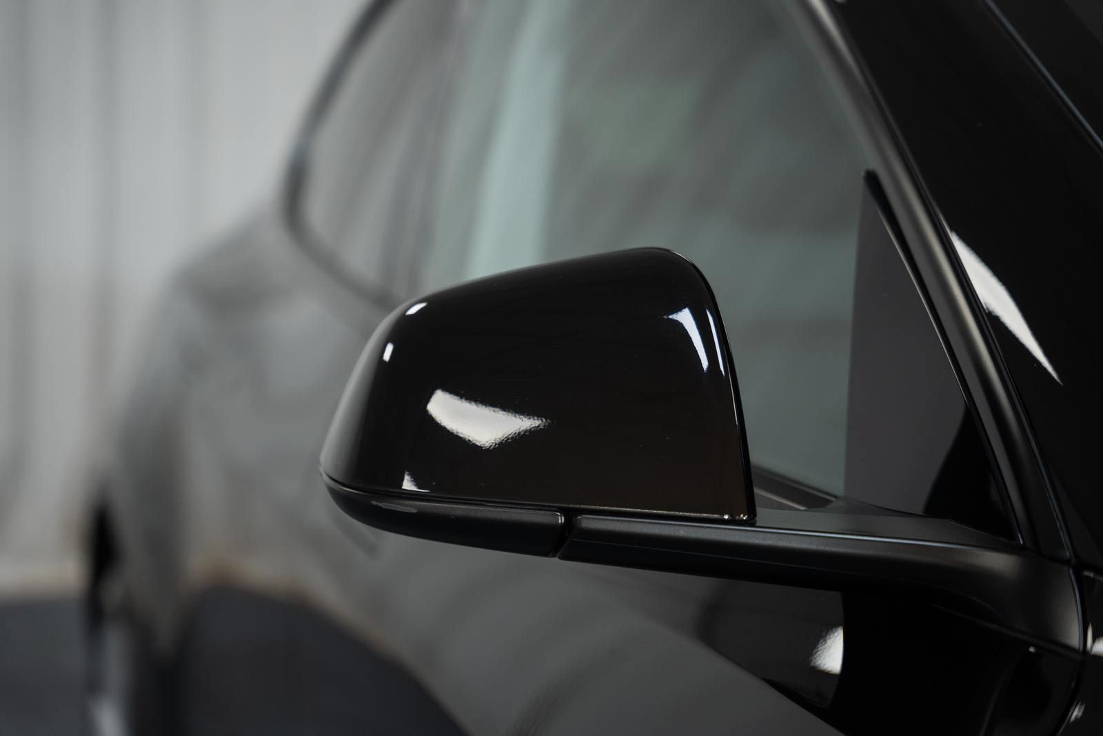 Used 2024 Tesla Model Y Long Range AWD/4WD image 15