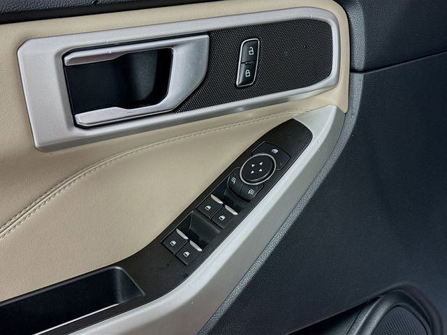 Used 2021 Ford Explorer XLT w/ Equipment Group 202A image 18