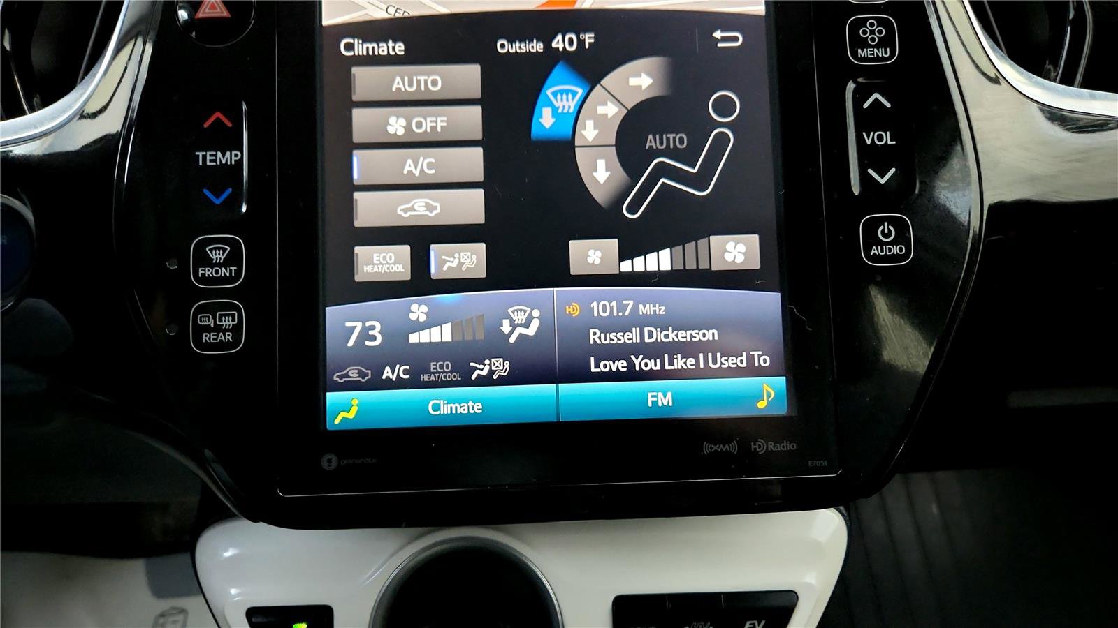 Used 2018 Toyota Prius Prime Premium image 29