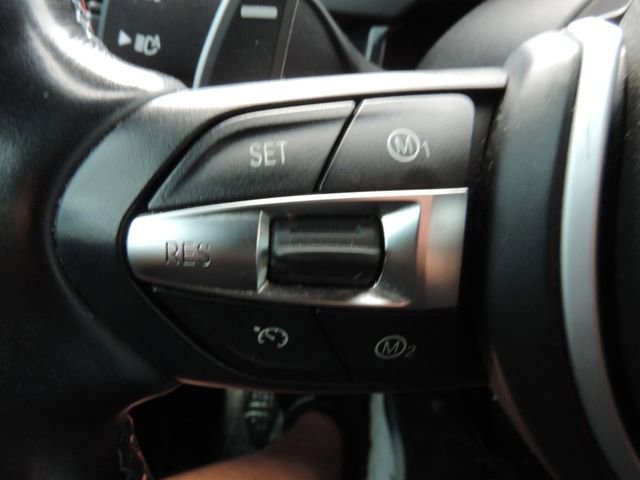 Used 2016 BMW X5 M image 28