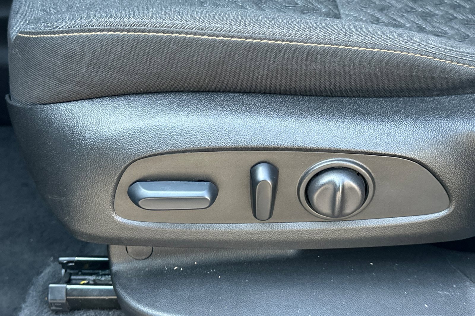 Used 2024 Chevrolet Equinox LT image 14