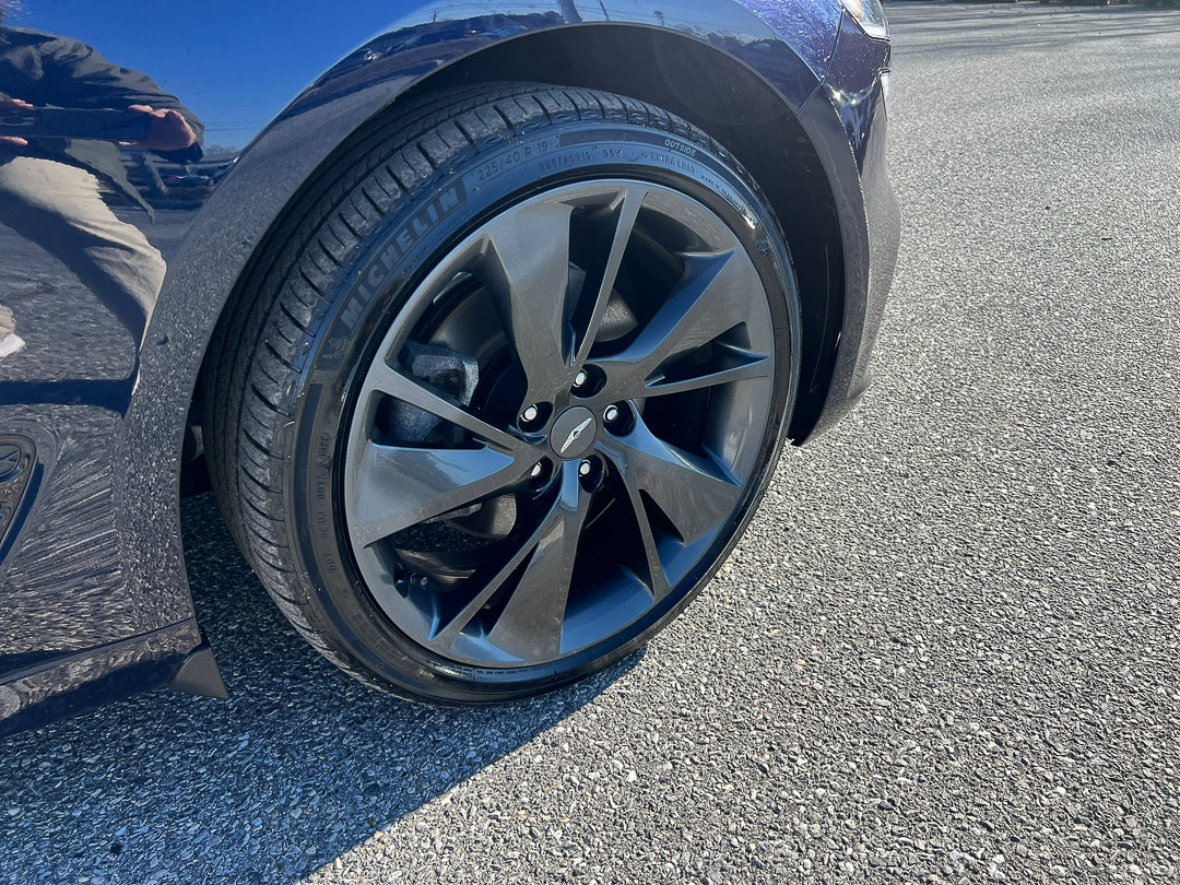 Used 2023 Genesis G70 2.0T w/ Sport Prestige Package image 7