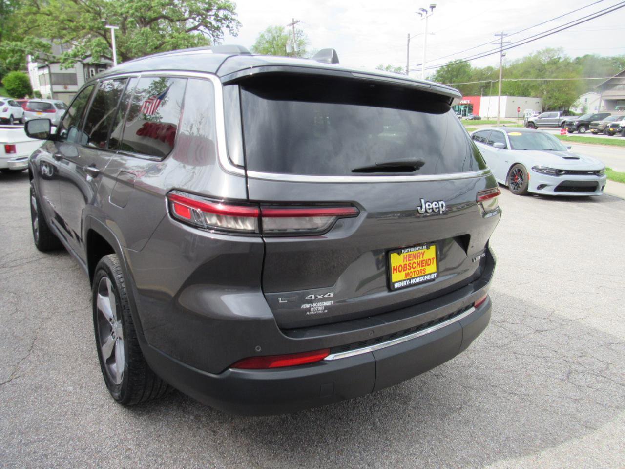 Used 2021 Jeep Grand Cherokee L Limited w/ Trailer Tow Group (B) AWD/4WD image 11