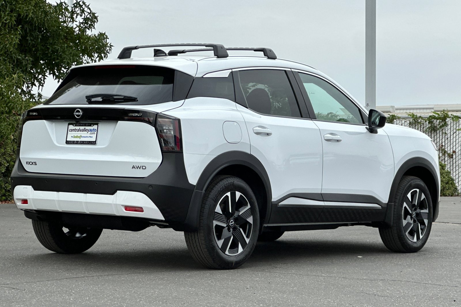 New 2026 Nissan Kicks SV w/ SV Premium Package image 4