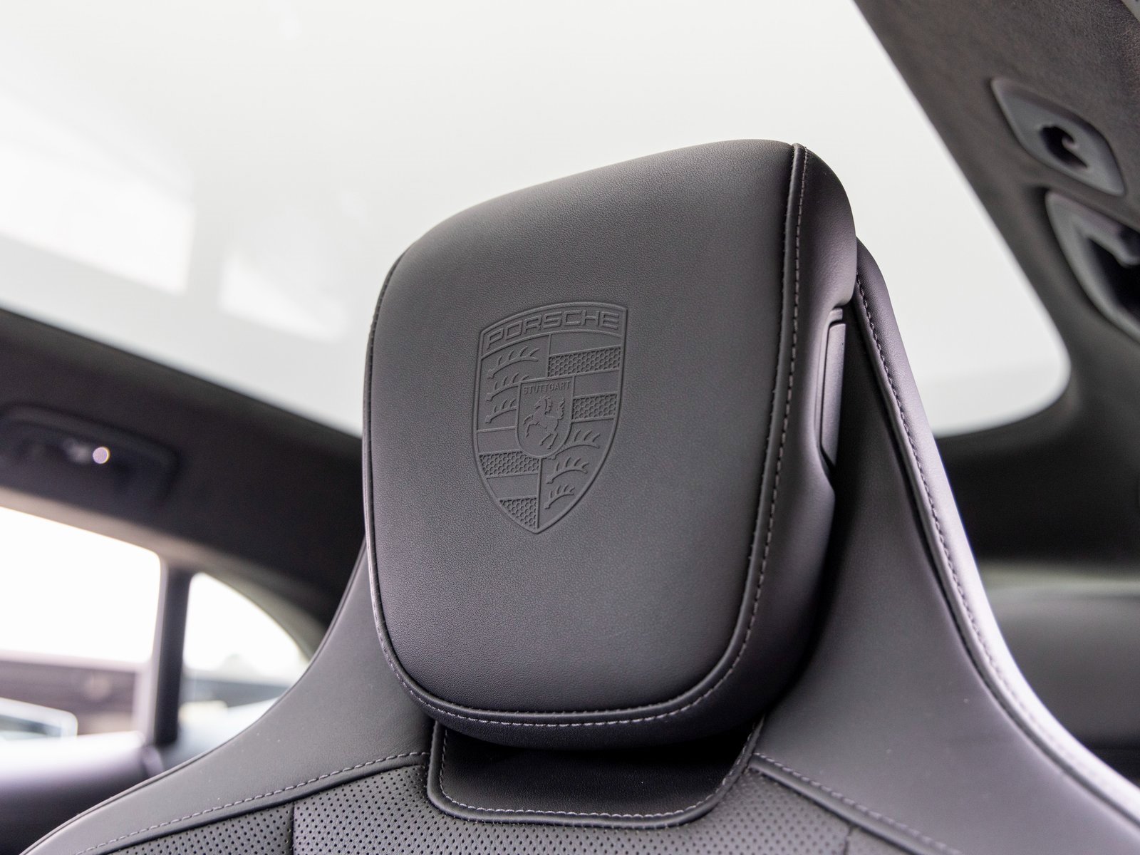 New 2025 Porsche Taycan 4S image 28